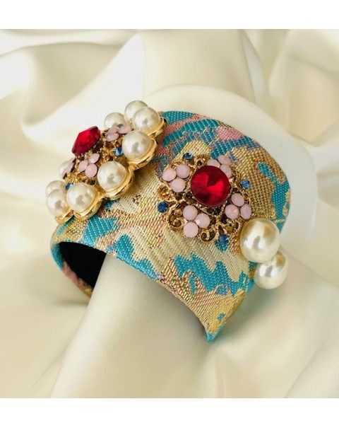 Σταθερό βραχιόλι με κρύσταλλα, στρας και  πέρλες 