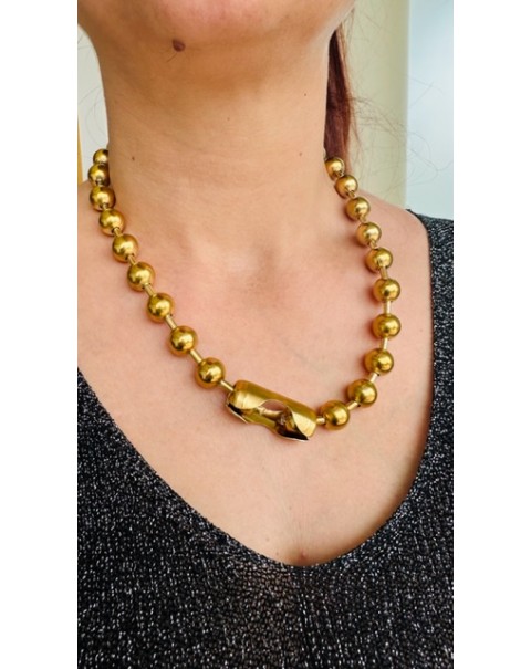 Κολιέ bull από διαδοχικές ατσάλινες σφαίρες