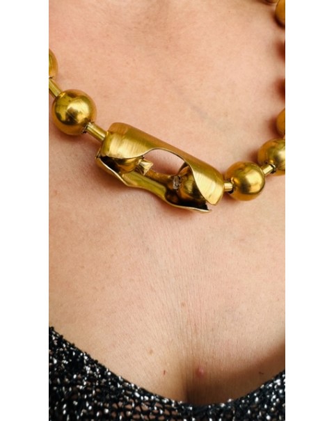 Κολιέ bull από διαδοχικές ατσάλινες σφαίρες