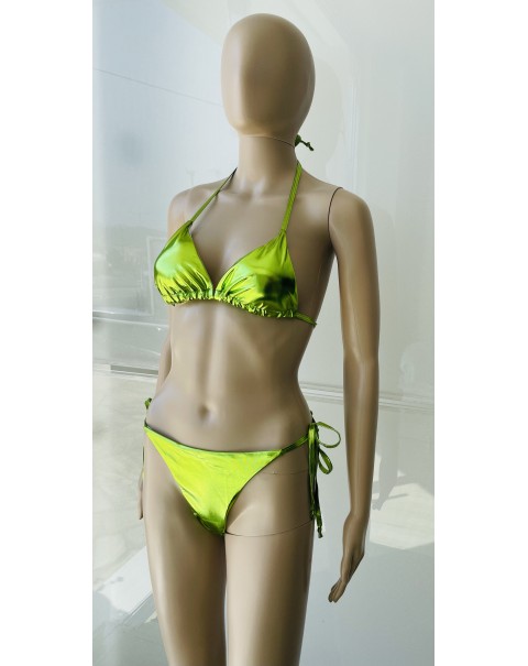 Μπικίνι με μεταλλική όψη