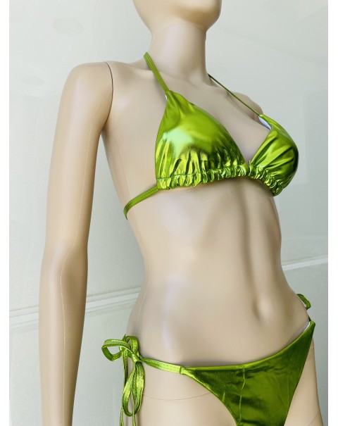 Μπικίνι με μεταλλική όψη