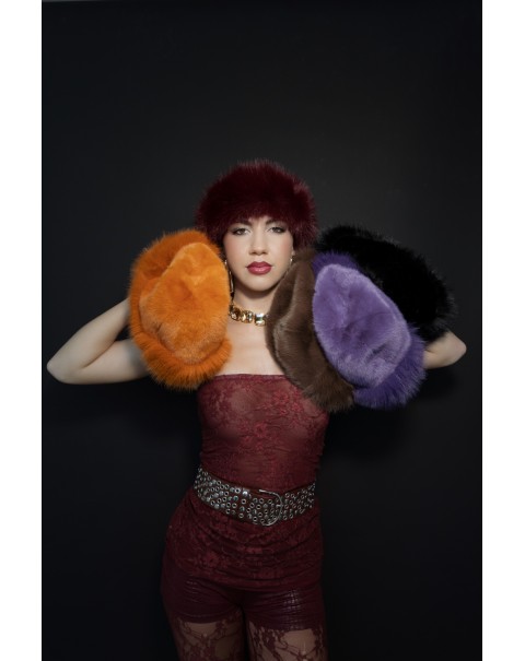 Καπέλο από συνθετική γούνα 