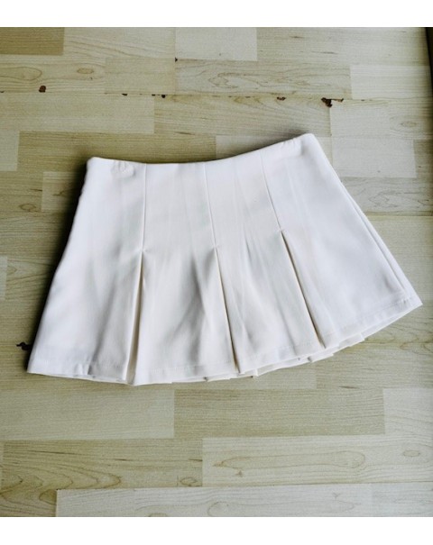 Μίνι παντελονόφουστα με πιέτες 