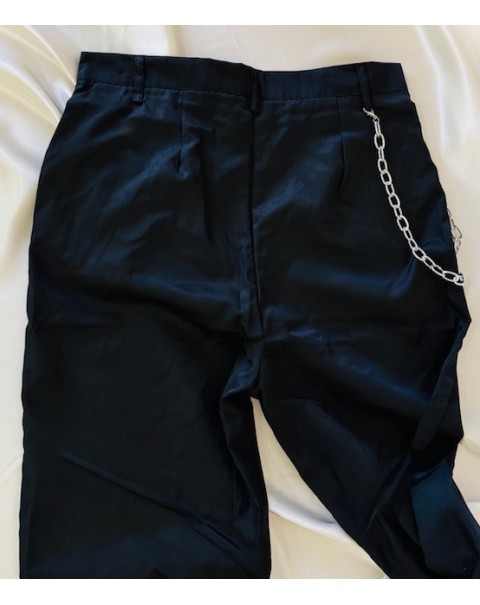 Παντελόνι με διακοσμητική αλυσίδα