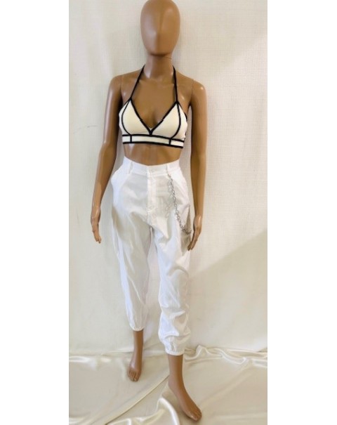 Παντελόνι με διακοσμητική αλυσίδα