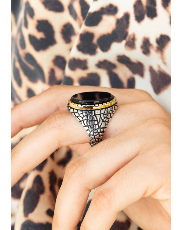 Δαχτυλίδι ανάγλυφο οβάλ μα�...