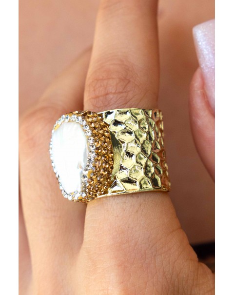 Δαχτυλίδι σφυρήλατο με μαργαριτάρι