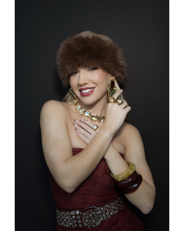 Μοντέρνο μονόπετρο δαχτυλί...