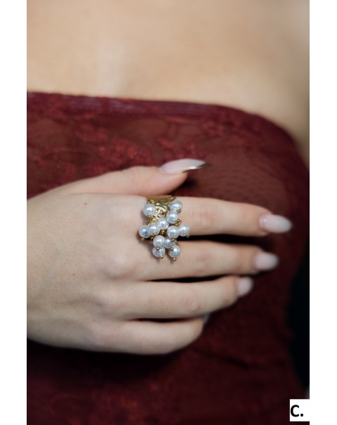 Δαχτυλίδι με κρεμαστά στοιχεία