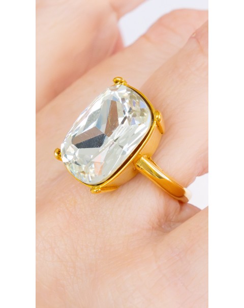 Δαχτυλίδι μονόπετρο με ορθογώνιο κρύσταλλο