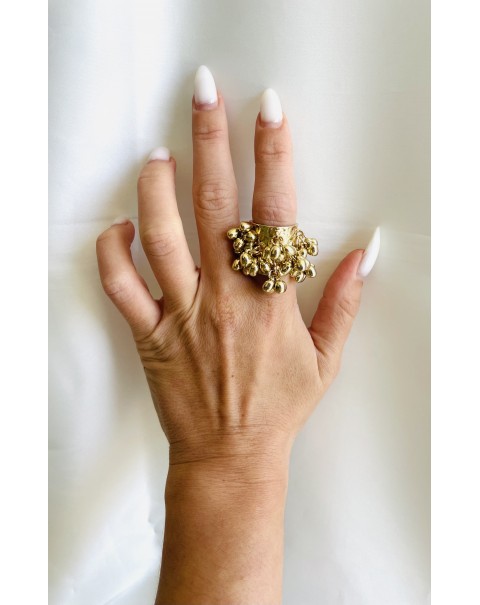 Δαχτυλίδι με κρεμαστά στοιχεία