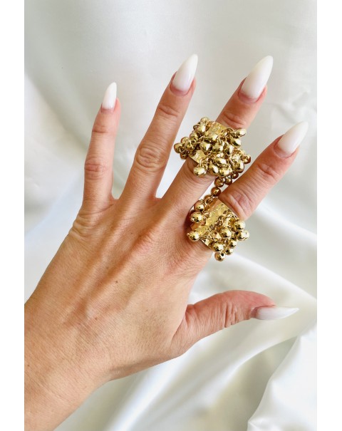 Δαχτυλίδι με κρεμαστά στοιχεία