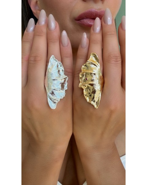 Δαχτυλίδι με αφηρημένο σχέδιο ανάγλυφο