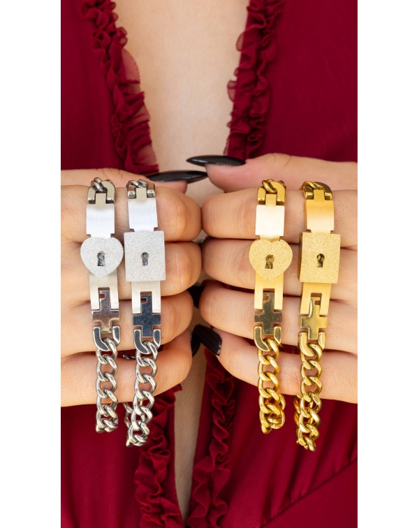 Σετ δύο βραχιόλια με κλειδα...