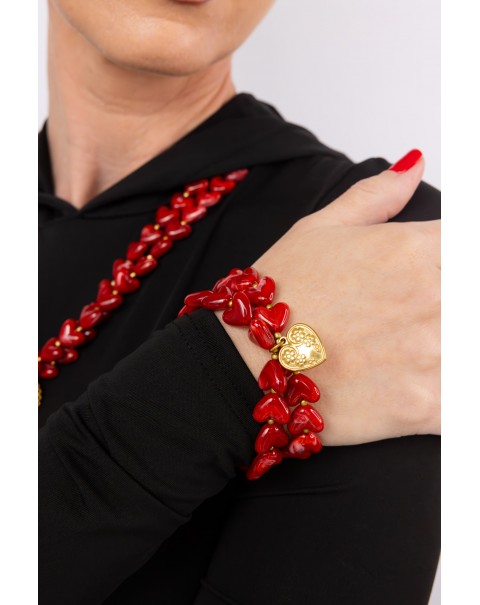 Κόκκινο βραχιόλι από ακρυλικές καρδιές