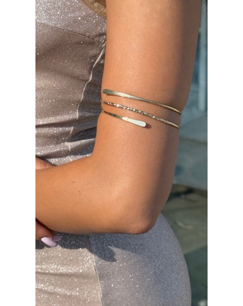 Βραχιόλι μπράτσου σε σπιράλ σχέδιο