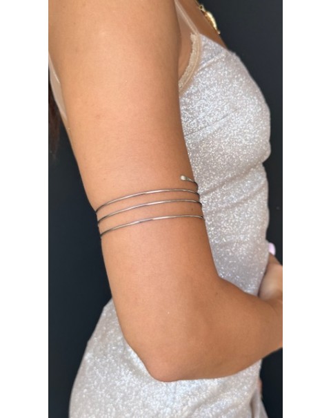 Βραχιόλι μπράτσου σε σπιράλ σχέδιο