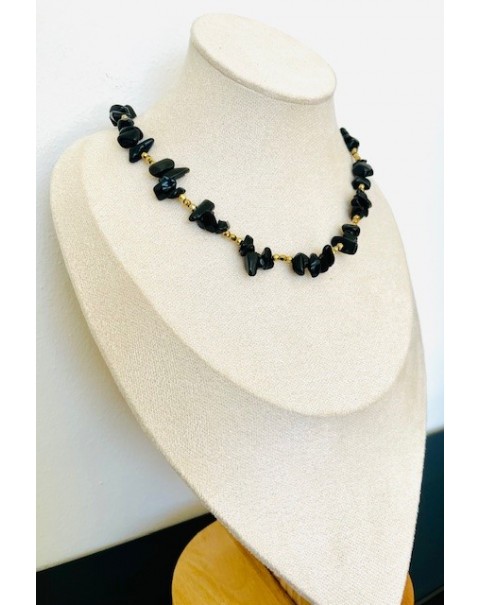 Κολιέ με ημιπολύτιμους λίθους