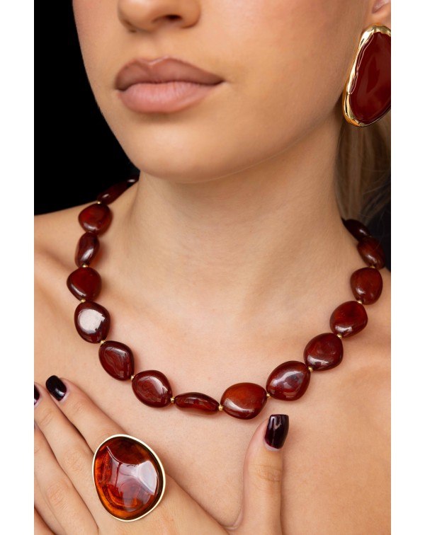 Κολιέ με στοιχεία από ρητίν...