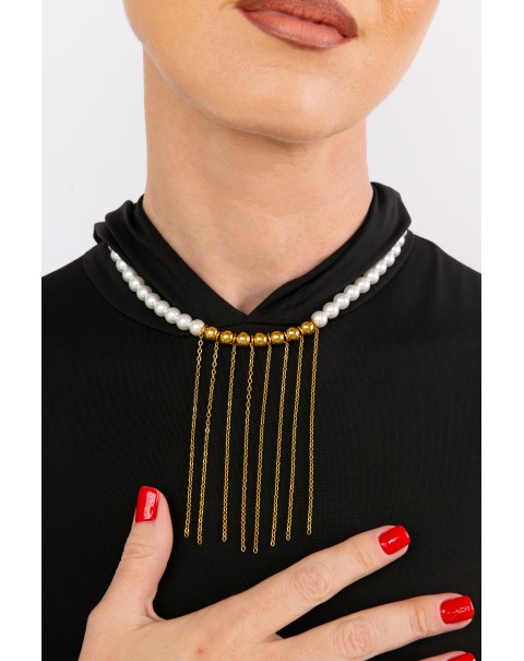Κολιέ με πέρλες και κρεμαστές αλυσίδες