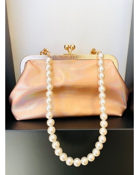 Αξεσουάρ τσάντας με πέρλες  