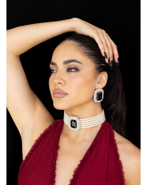 Κολιέ τσόκερ με πέρλες και κρυστάλλινο διακοσμητικό στοιχείο