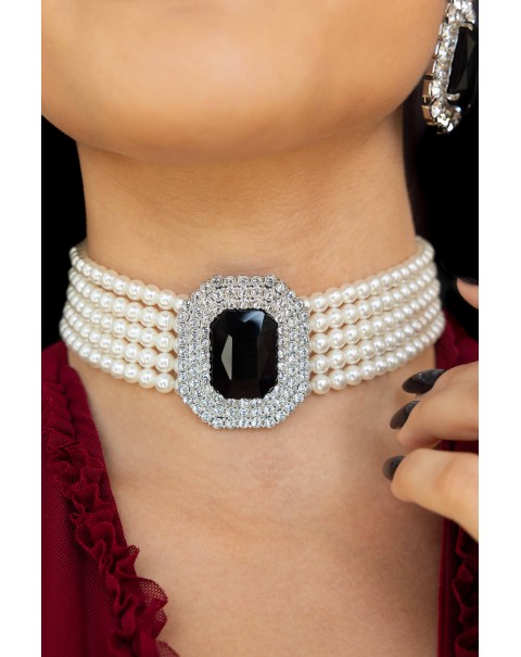 Κολιέ τσόκερ με πέρλες και κρυστάλλινο διακοσμητικό στοιχείο