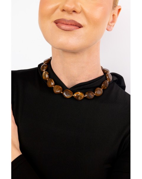 Κολιέ από ακρυλικά στοιχεία