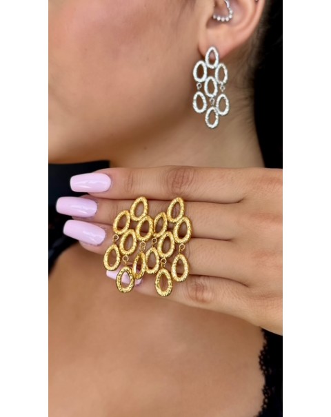 Σκουλαρίκια κρεμαστά με οβάλ στοιχεία