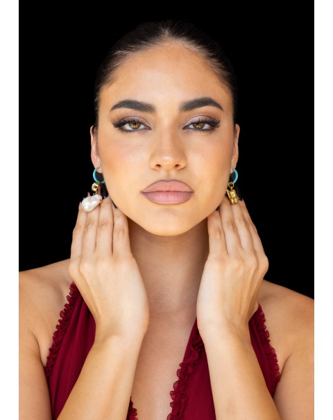 Σκουλαρίκια κρίκοι με αγγελάκι και κρεμαστή ανομοιόμορφη πέρλα