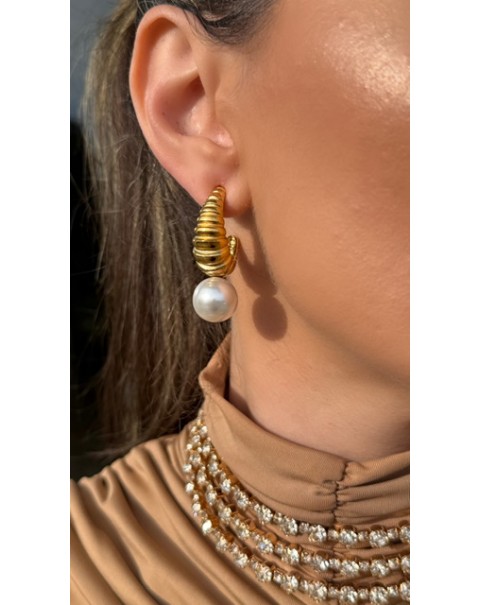 Σκουλαρίκια ανάγλυφα με πέρλα