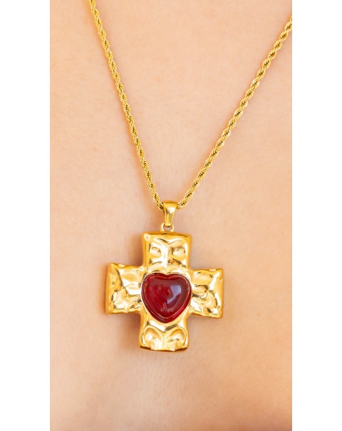 Σταυρός με κόκκινη καρδιά στο κέντρο 