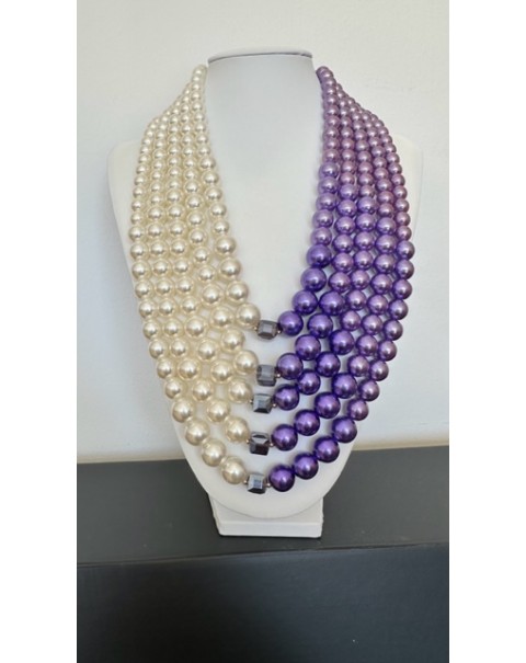 Necklace pearls